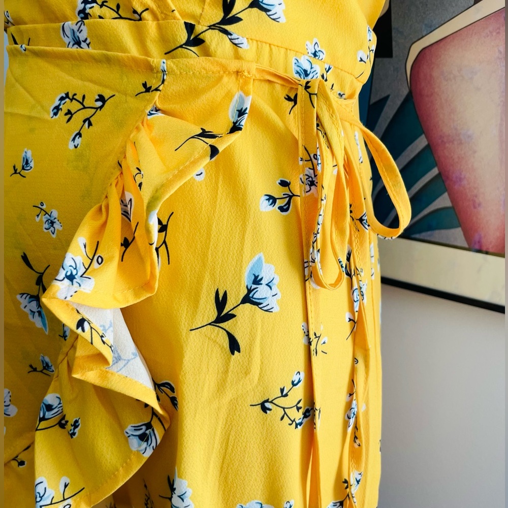 Bright Yellow Blue Flower Patterned Side-Tie Dress - Picture 5 of 6